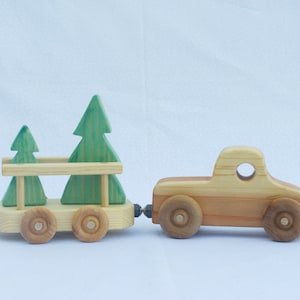 Pickup with Trees, Truck, Heirloom, Redwood, Magnetic Connectors