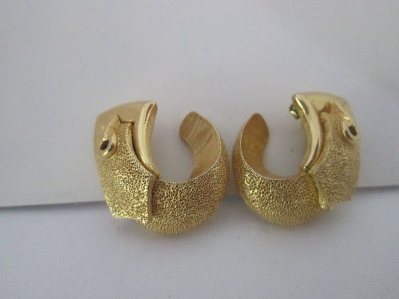 Vintage Crown Trifari Belt Buckle Earrings Sale Textured Gold Tone Finish Clip On Earrings So Cool