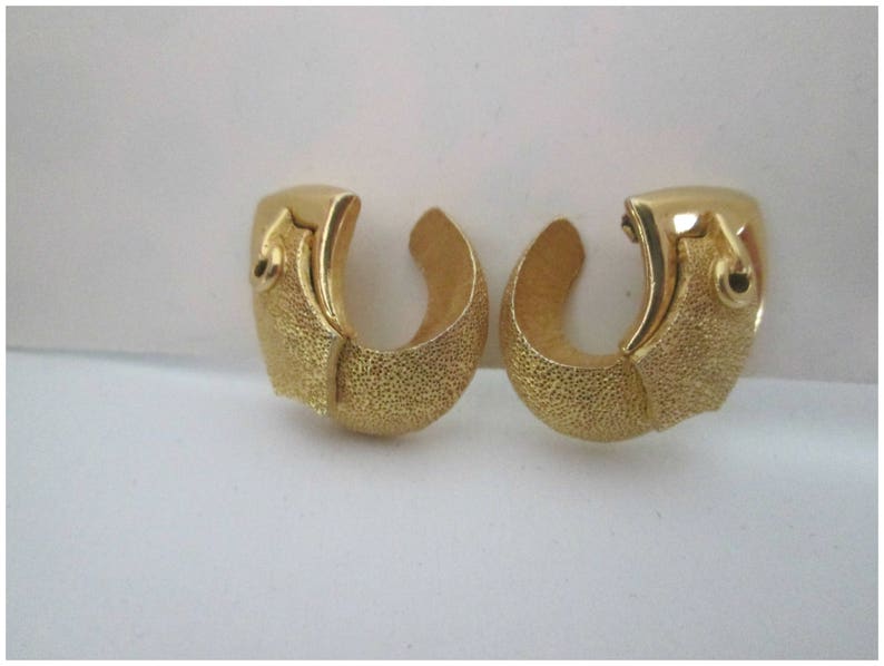 Vintage Crown Trifari Belt Buckle Earrings Sale Textured Gold Tone Finish Clip On Earrings So Cool