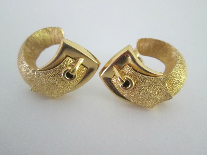 Vintage Crown Trifari Belt Buckle Earrings Sale Textured Gold Tone Finish Clip On Earrings So Cool