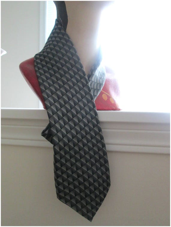 DKNY Silk Necktie  ~ 100 % Imported Silk ~ Gift G… - image 1