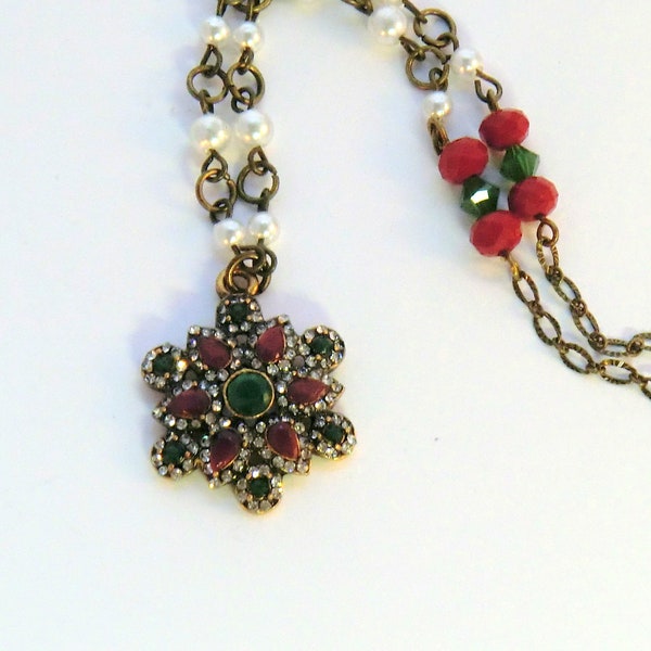 Red and green Christmas necklace vintage style rhinestone pearl charm necklace boho gypsy antique brass gift jewelry red pearl chain holiday