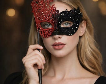 Máscara veneciana de carnaval, máscara de media cara con encaje y pedrería con asa, elegante máscara de fiesta para Halloween, cosplay, carnaval y sesión de fotos de bodas.