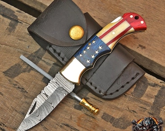 Cuchillo de Damasco con la bandera estadounidense / Refuerzo de latón / Elige tu funda / Regalo patriótico para él / Cuchillo de caza EDC / Regalo para el Día del Padre