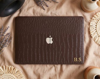 Espresso Leather MacBook Case with Gold Foil Name for 2026 Neo Air 15/13 & Pro 16/14 Inch M5 M4 M3 M2, Hard Shell Cover.