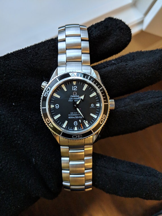 Omega Seamaster Planet Ocean 22015000 Watch