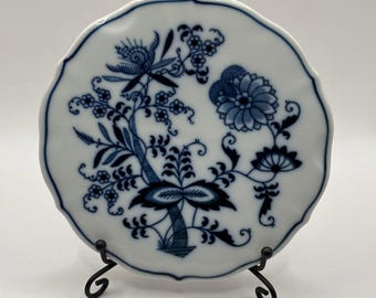 Vintage Blue Danube Trivet Hot Plate Scalloped Blue Onion Pattern Japan