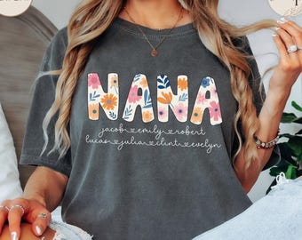 Camiseta personalizada Nana Floral, Camiseta con nombre de nietos y estampado de abuela, Regalo personalizado para la abuela