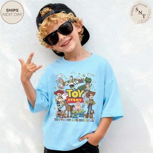 Kids Toy Story Shirt, You've Got a Friend in Me Shirt, Buzz Lightyear Woody Tee, Pixar Disney Apparel, Family Vacation Shirt bild 7