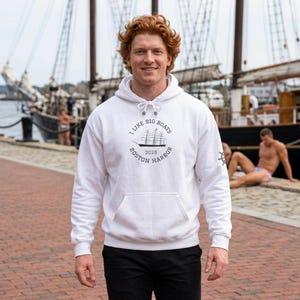 「I Like Big Boats」パーカー｜トールシップス・ボストン グラフィック フード付きスウェットシャツ、ギルダン18500ブランド、送料無料（ダジャレではありません！）