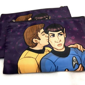 Star Trek TOS Kirk and Spock ship kiss pouch