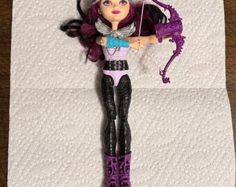 EverAfter High Raven Queen Magic Arrow Doll Mattel Purple/Black Hair Accessories
