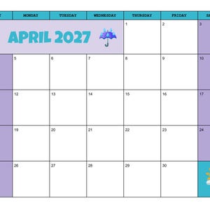 Puede incluir: Una taza de cerámica blanca con asa negra y el texto "But First, Coffee" en negrita negra. La taza se encuentra sobre un fondo neutro, resaltando su diseño sencillo.