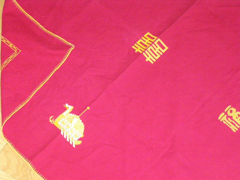 Vintage Chinese-Japaneses Blanket Throw Lap Travel Blanket Air China First Class not sure it's not Japaneses bild 3