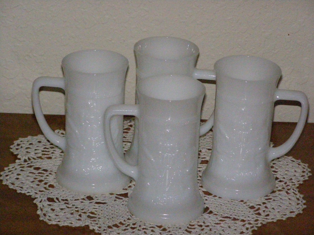 Vintage Milk Glass Beer Mugs4made in USA Barware Design of People