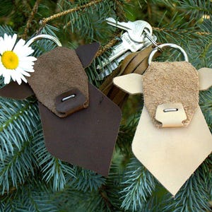 Farm Key Rings Highland Cow Keychain: Leather Farm Charm - Silver Ring Hardware - Etsy