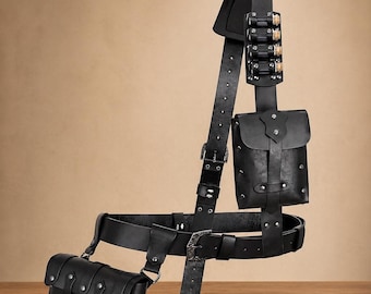 Adjustable Medieval Leather Baldric Belt with Potion Bottle Holder