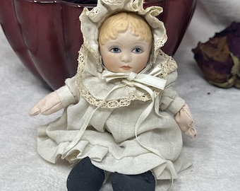 Vintage Porcelain Head Soft Body Collector Doll 7" Victorian Style Lace Bonnet