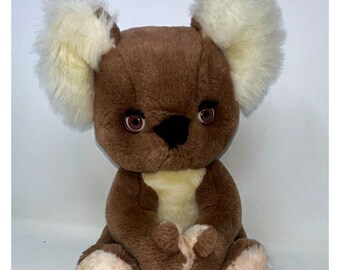 Hugginpuff Vintage Koala Plush Brown White Eyelashes fastening paws 1985 11 in