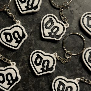 Drain Gang DG Bladee Heart Keychain, Love Pill Design, Y2K Hyperpop Charm