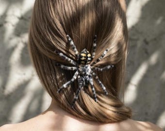 Handmade Venezuelan Suntiger Tarantula Hair Clip, Psalmopoeus Irminia, Gothic Halloween Accessory