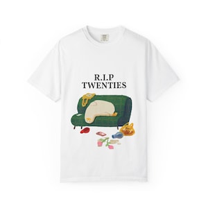 R.I.P Twenties couch potato graphic T-Shirt | sleepy cat illustration