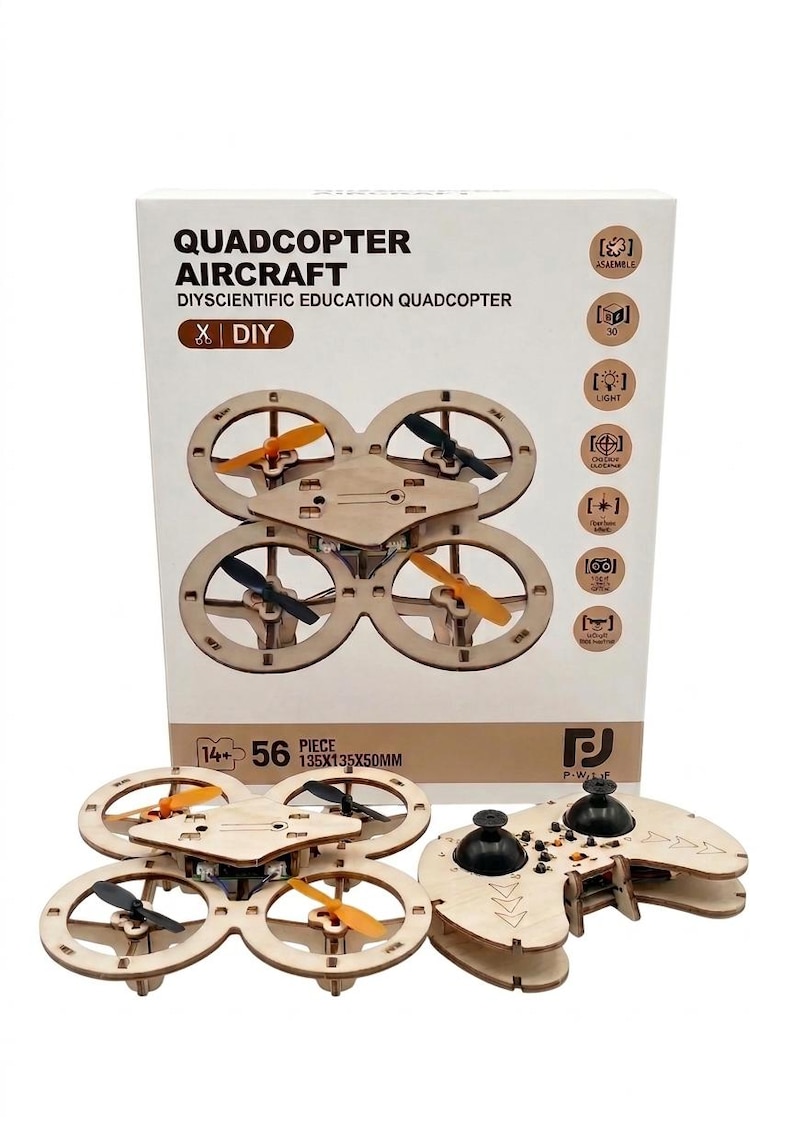 K&ouml;nnte beinhalten: Ein DIY-Holz-Quadrocopter-Bausatz mit dem Text "QUADCOPTER AIRCRAFT DIYSCIENTIFIC EDUCATION QUADCOPTER". Das Set enth&auml;lt ein Quadrocopter-Modell, eine Fernbedienung und eine Box mit Montageanleitung. Die Box hat die Ma&szlig;e 13,5x13,5x5,0cm.