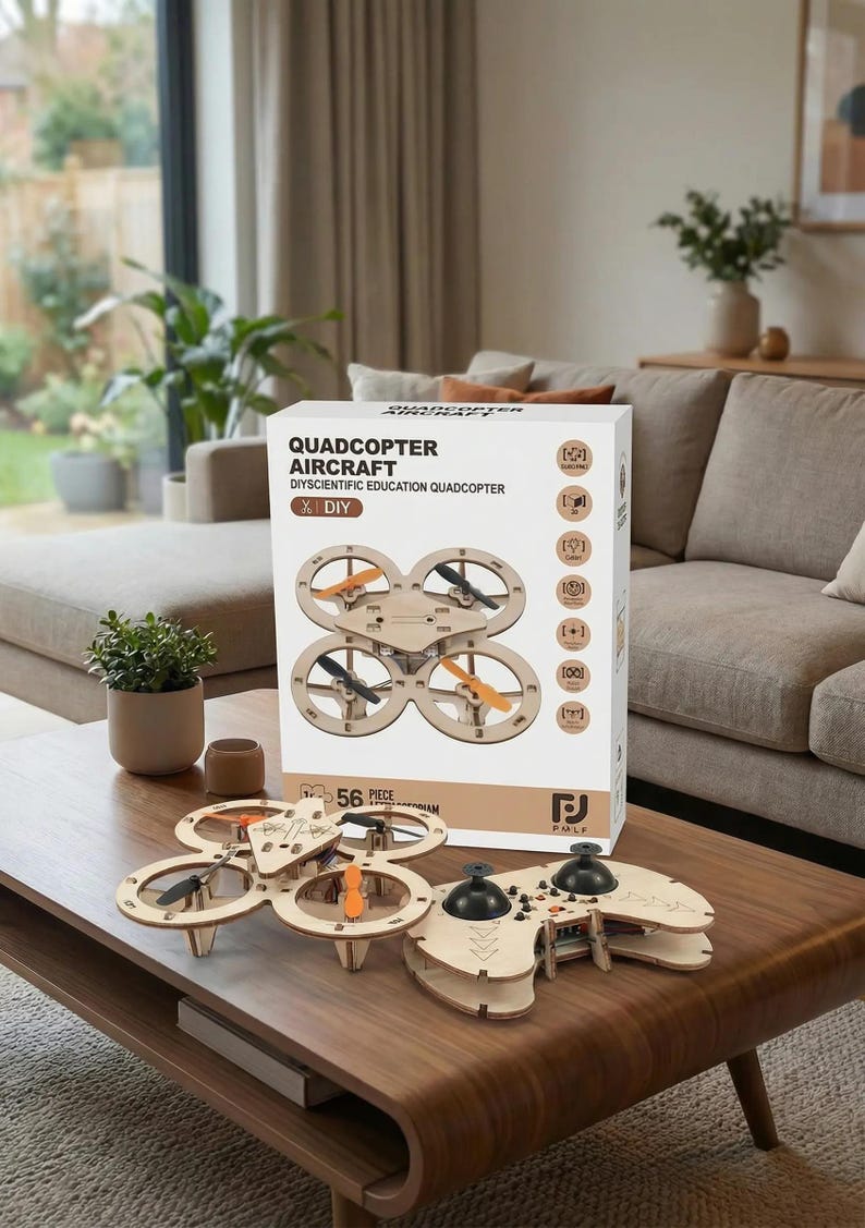 K&ouml;nnte beinhalten: Ein Set aus drei Keramikbechern mit gesprenkelter, matter Oberfl&auml;che. Die Becher sind in Creme-, Hellgrau- und Dunkelgraut&ouml;nen gehalten. Jeder Becher hat ein schlichtes, minimalistisches Design, perfekt f&uuml;r Kaffee oder Tee.