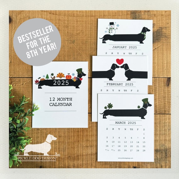Holiday Doxie. 2025 Desktop Calendar