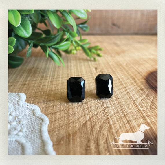 Black Glass. Post Earrings