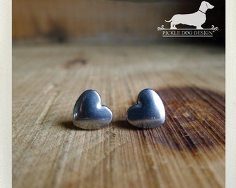 Hematite Heart. Silver Heart Post Earrings -- (Love, Small, Simple, Vintage Style, Gray, Cute, Bridesmaid Jewelry, Valentine Gift Under 10)