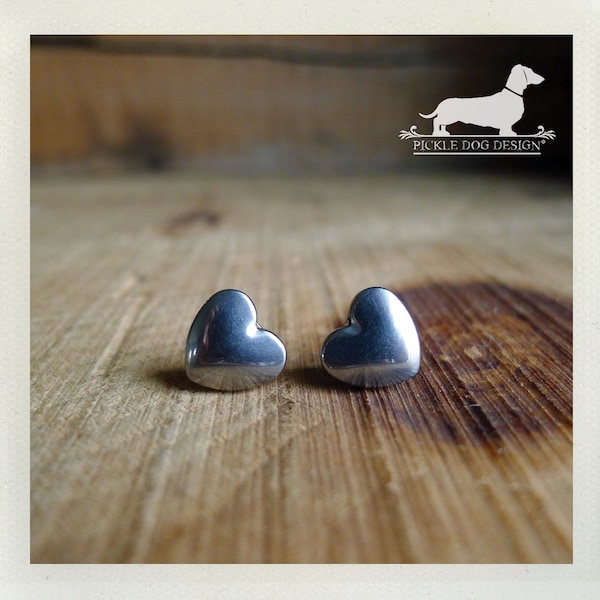 Hematite Heart. Silver Heart Post Earrings -- (Love, Small, Simple, Vintage Style, Gray, Cute, Bridesmaid Jewelry, Valentine Gift Under 10)