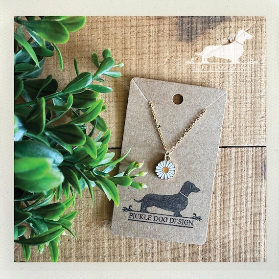 Daisy. Necklace