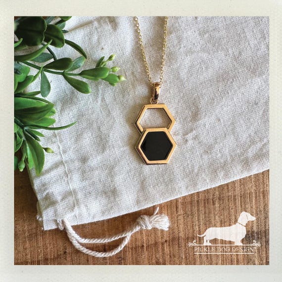 Onyx Hexagon. Necklace