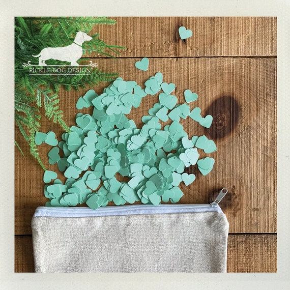DOLLAR DEAL! Mint. Heart Confetti (250 Count)