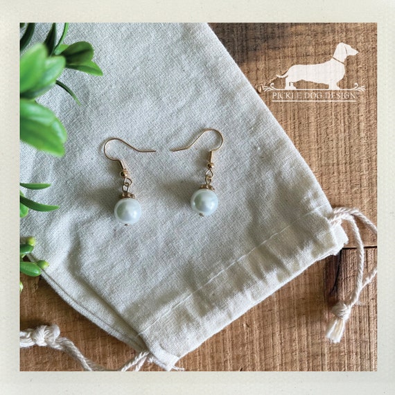 Pearl Drop. Dangle Earrings