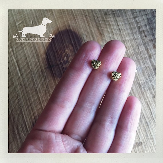 Gold Heart. Post Earrings