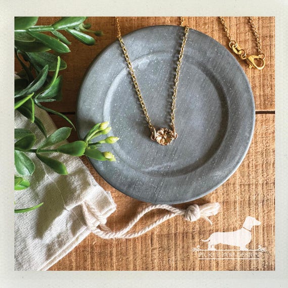 Gold Flower. Necklace