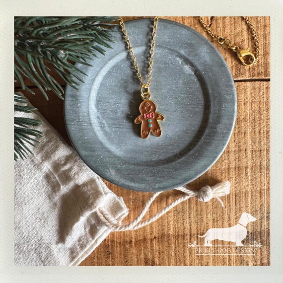 Gingerbread Cookie. Necklace