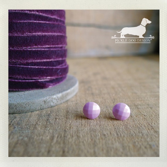 DOLLAR DEAL! Grape. Post Earrings