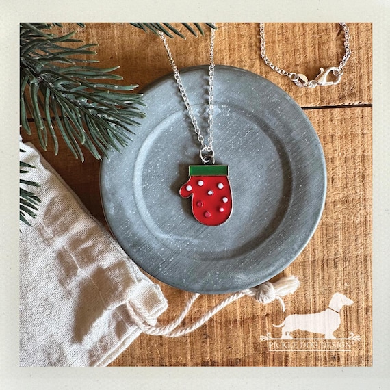 Red Mitten. Necklace
