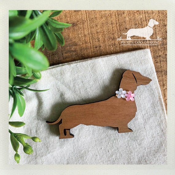 Floral Doxie. Magnet