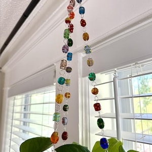 Bloemhanger met kralen | Handgemaakte hangende plantenhouder van glas met ketting | Boho hangende decoratie