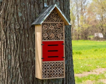 JCS Wildlife Extra Large Insect Hotel - Great for Mason Bees, Leaf-Cutter Bees and Lacewings - Huge Pollinator House 21.75" x 7.25" x 5.75"