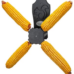JCS Wildlife Squirrel Spinner Corn Cob Feeder