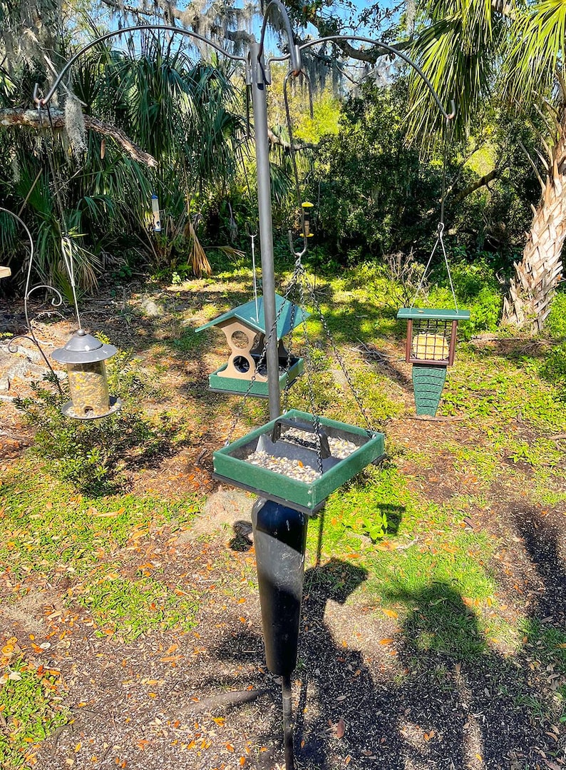 Poly Lumber Hanging Platform Bird Feeder: Easy Clean Tray, Holds 8 Cups image 3