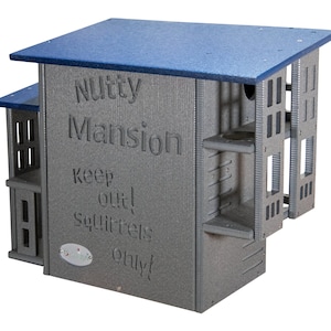 JCS Wildlife Nutty Mansion Squirrel House
