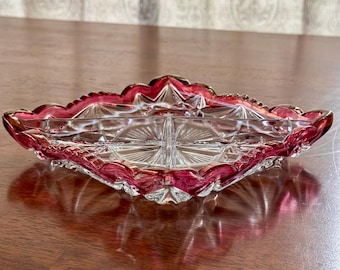 Indiana Glass Diamond Point Pattern (item #0448) 6.25” 3-part Divided Relish Dish
