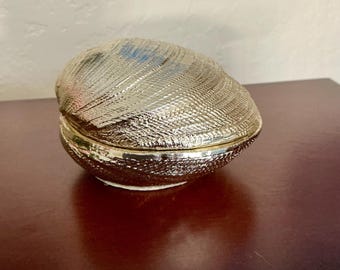 Boîte à bijoux en forme de coquille de palourde