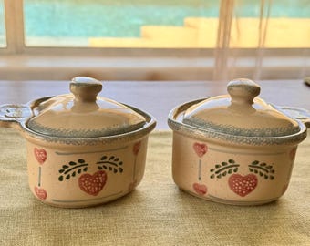 Vintage 1996 Teamson Heart Shaped Ceramic Ramekins with Lids - Set of 2, Strawberry Heart Spongeware, Cottagecore Stoneware Bakeware